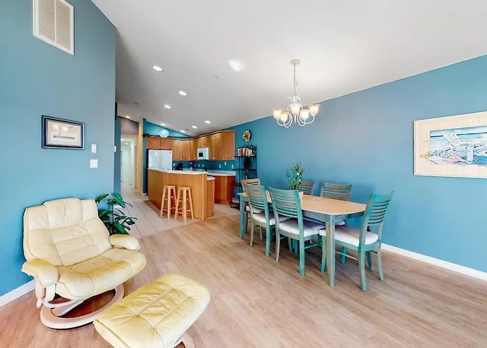 Well-located With Partial Ocean Views Private Balcony Washer & Dryer Ac Holiday home Ocean City