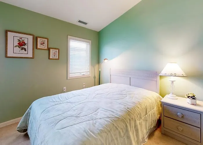 Well-located With Partial Ocean Views Private Balcony Washer & Dryer Ac Ocean City