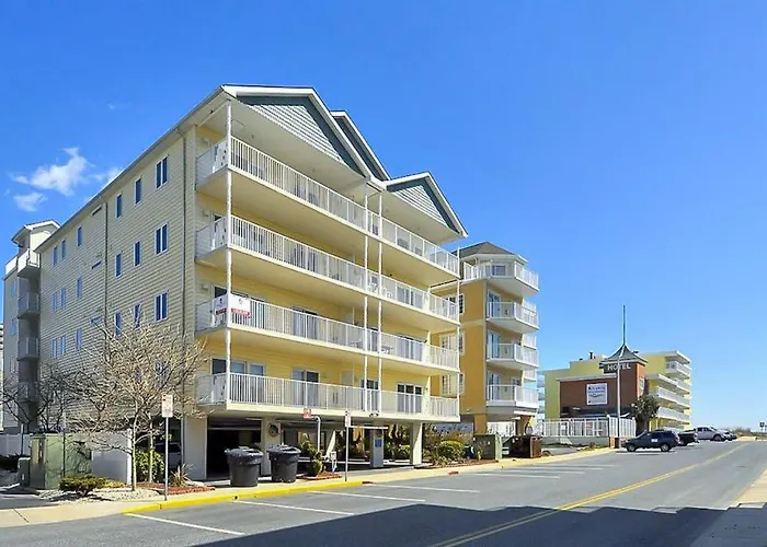 Well-located With Partial Ocean Views Private Balcony Washer & Dryer Ac * Ocean City